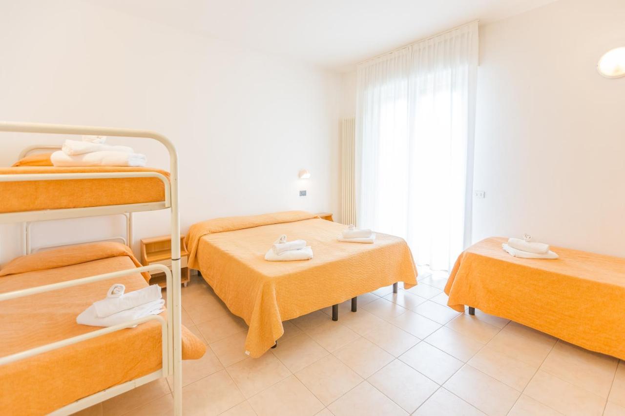 Hotel Marylise Rimini Esterno foto